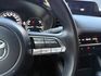23年式 Premium 免鑰匙摸門解鎖啟動 ACC跟車 盲點偵測 環景系統 Carplay 換檔撥片導航系統 分區溫控  第10張縮圖