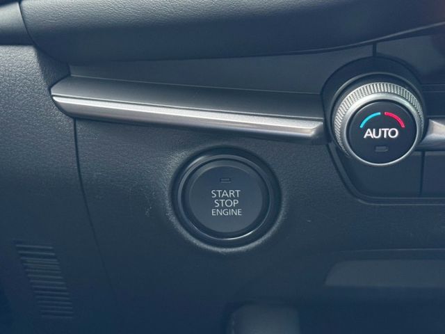 23年式 Premium 免鑰匙摸門解鎖啟動 ACC跟車 盲點偵測 環景系統 Carplay 換檔撥片導航系統 分區溫控  第15張相片