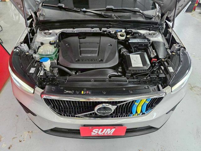 2023 VOLVO XC40 PLUS T2 IKEY 摸門 ACC AEB 車道偏離警示  車道變換輔助 車道維持輔  第5張相片