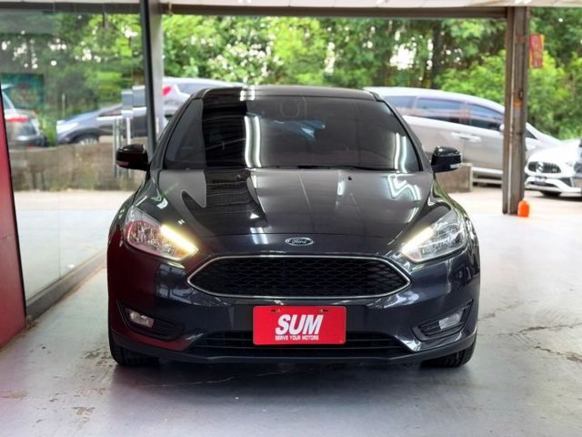 2017年 FOCUS 1.5 僅跑1萬公里 180P 里程保證 電折 定速 原廠影音 抬頭顯示器  第2張相片
