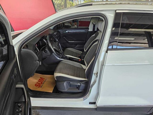 2021 VW T-ROC IKEY 摸門 電尾門 恆溫 盲點 ACC AEB 自動停車 車道維持 車道變換  第7張相片