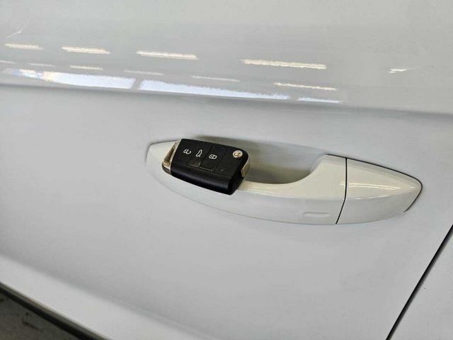 2021 VW T-ROC IKEY 摸門 電尾門 恆溫 盲點 ACC AEB 自動停車 車道維持 車道變換  第11張相片