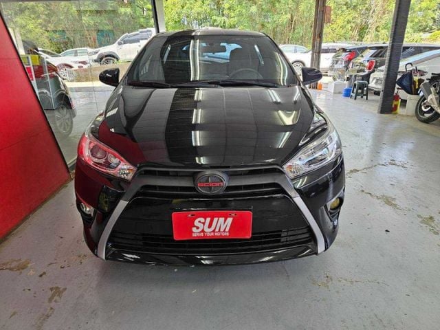 2015 TOYOTA YARIS 螢幕 倒車影像 藍芽音響 行車紀錄器 適合年輕人的第一台車  第3張相片