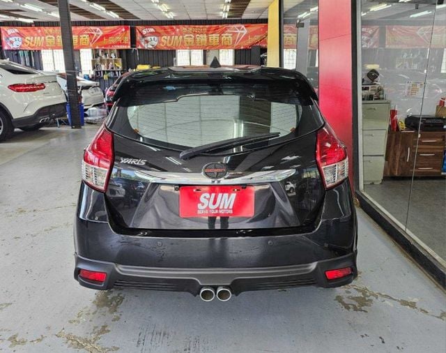 2015 TOYOTA YARIS 螢幕 倒車影像 藍芽音響 行車紀錄器 適合年輕人的第一台車  第4張相片