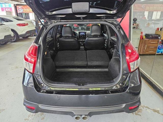 2015 TOYOTA YARIS 螢幕 倒車影像 藍芽音響 行車紀錄器 適合年輕人的第一台車  第10張相片