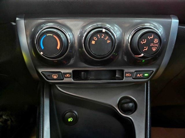 2015 TOYOTA YARIS 螢幕 倒車影像 藍芽音響 行車紀錄器 適合年輕人的第一台車  第11張相片