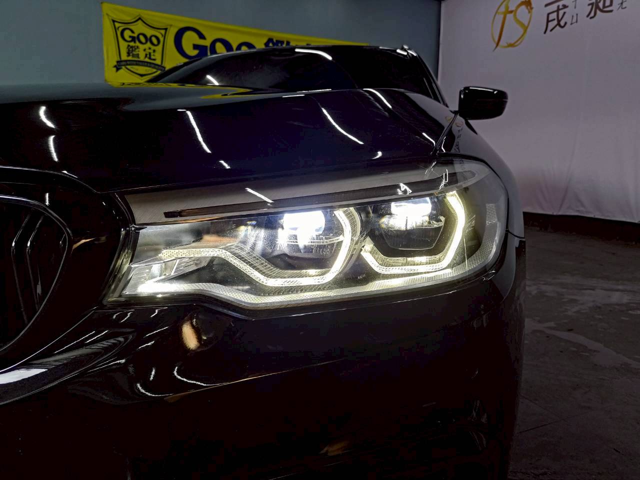 2018 BMW G31 530i Touring M 五門旅行車  第2張相片