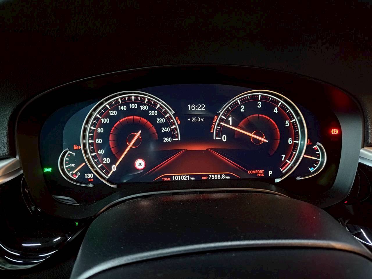 2018 BMW G31 530i Touring M 五門旅行車  第7張相片