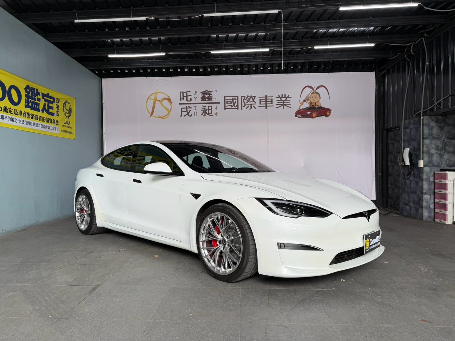 2023 Tesla Model S Plaid P版  第1張相片