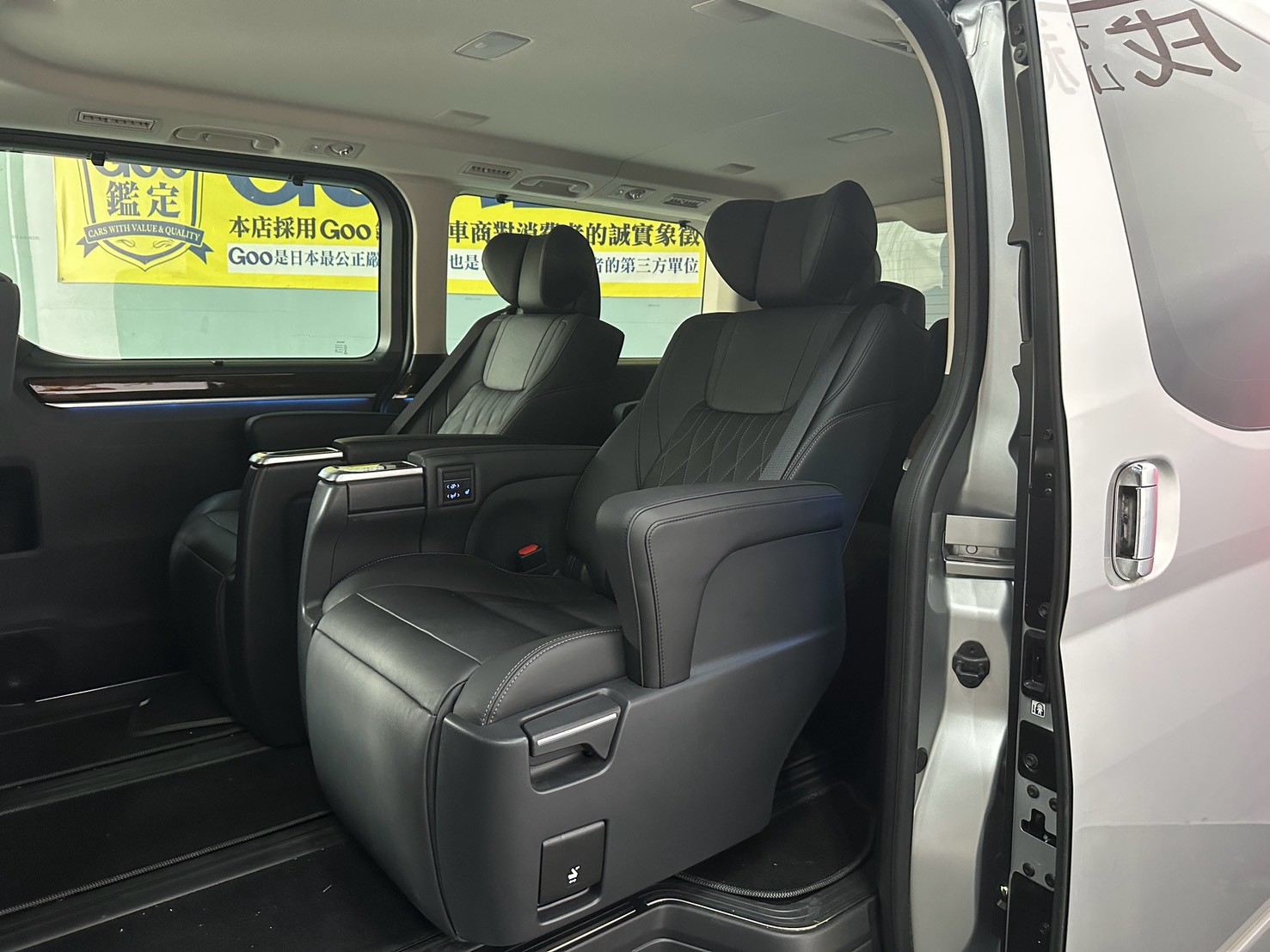 2024 Toyota Granvia 6人座旗艦  第4張相片