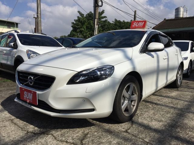 歐系裝甲車原版件認證完成!找小何免30萬~月繳6000元!!  第1張相片