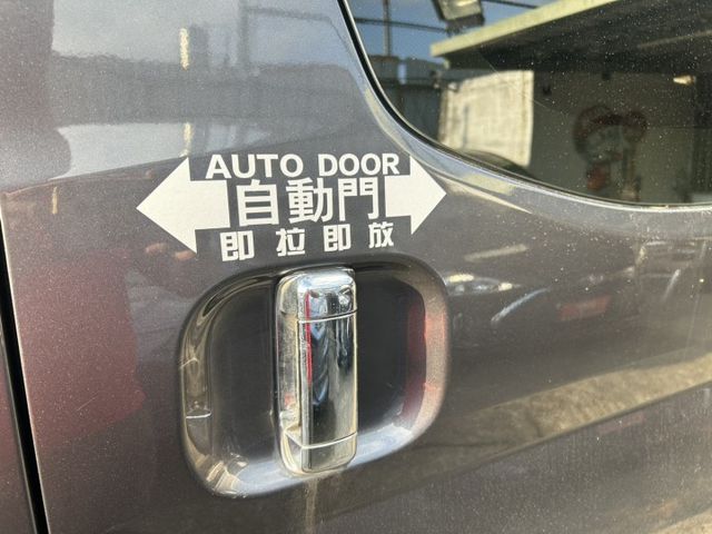 地表最便宜6人豪華座駕!高級多功商旅就在金源找小何0966427962  第4張相片