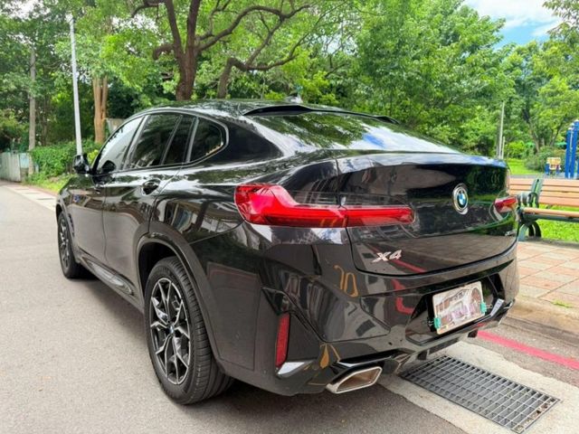 BMW/ 寶馬  X4 SERIES  X4 xDrive20i  第8張相片