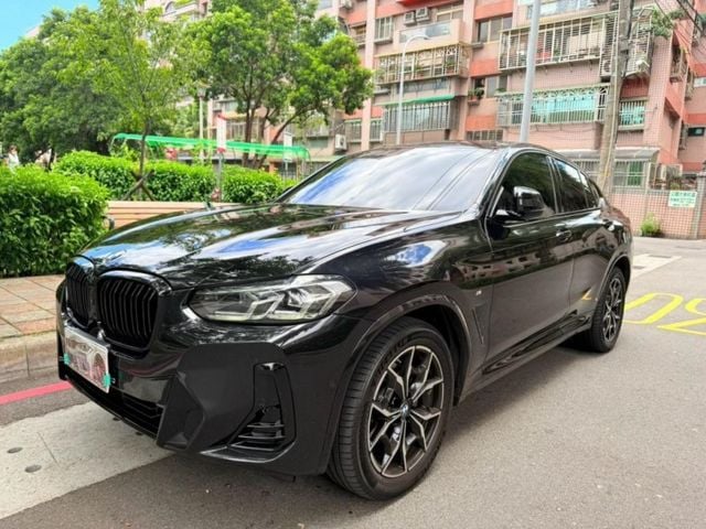 BMW/ 寶馬  X4 SERIES  X4 xDrive20i  第1張相片