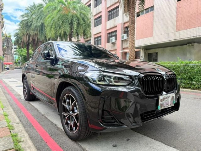 BMW/ 寶馬  X4 SERIES  X4 xDrive20i  第10張相片
