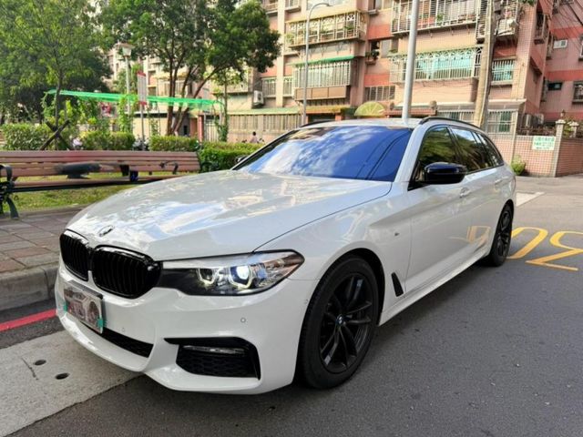 BMW/ 寶馬  5 SERIES  520i  第1張相片
