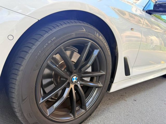 BMW/ 寶馬  5 SERIES  520i  第3張相片