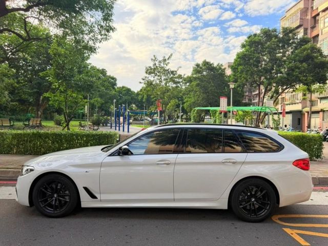 BMW/ 寶馬  5 SERIES  520i  第7張相片