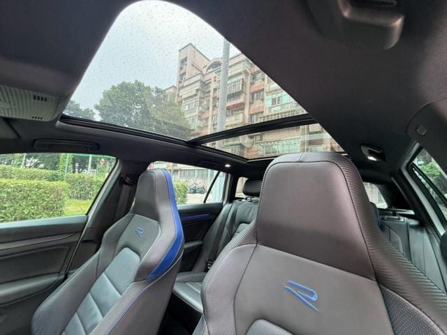Volkswagen 福斯  Golf  第3張相片