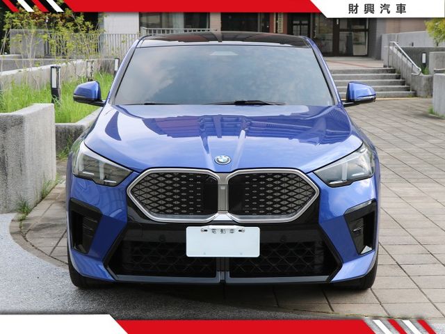 純電跑旅新選擇，老闆娘自用車，里程少，車況絕佳！流線外觀豪華跨界跑旅，手機數位鑰匙2.0，電動座椅全景天窗～!!  第2張相片