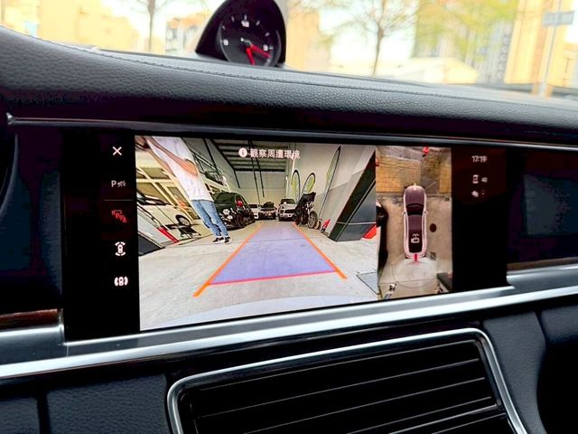 PORSCHE保時捷 PANAMERA  第15張相片