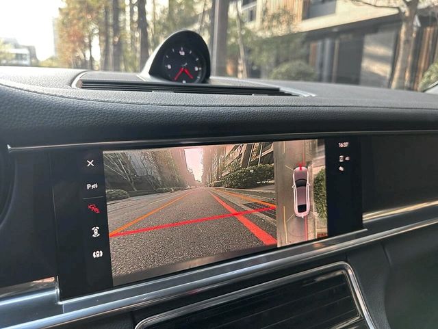PORSCHE保時捷 PANAMERA  第16張相片