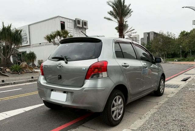 TOYOTA豐田 YARIS  第2張相片