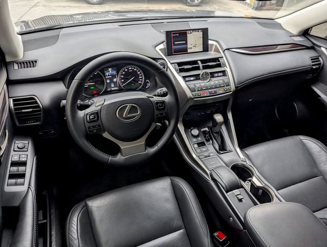 LEXUS凌志 NX300H  第5張相片