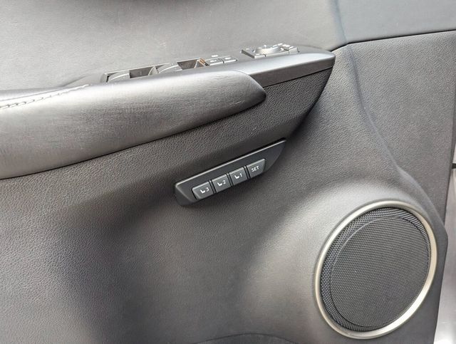 LEXUS凌志 NX300H  第10張相片
