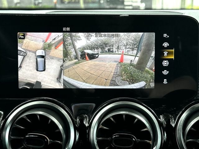M-BENZ賓士 EQB300  第13張相片