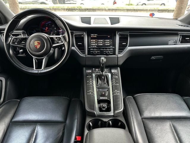 PORSCHE保時捷 MACAN  第5張相片