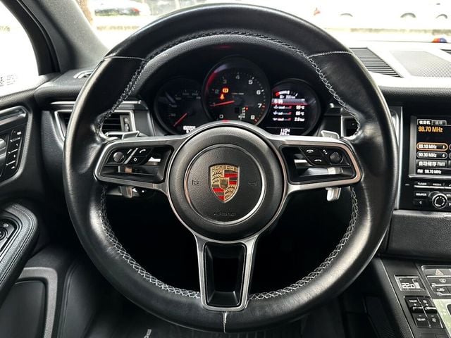 PORSCHE保時捷 MACAN  第9張相片