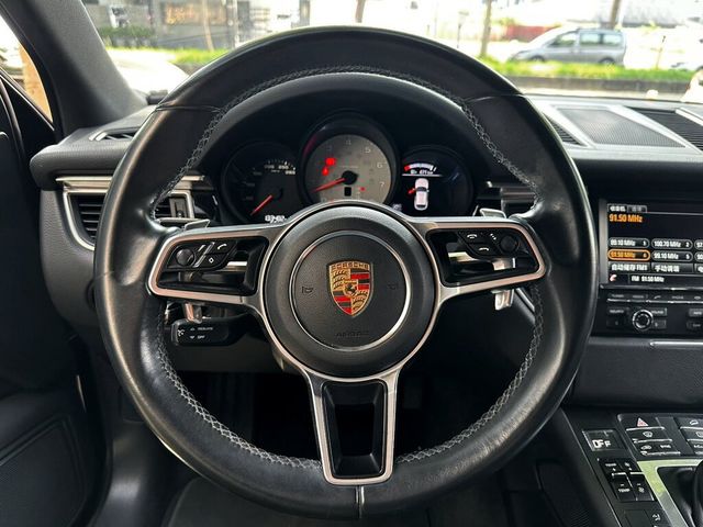 PORSCHE保時捷 MACAN S  第9張相片