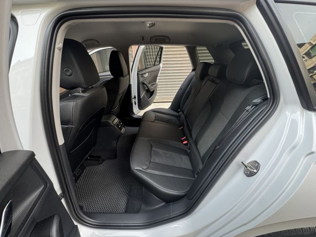 ★年底車2024年領牌~1.0渦輪高規豪華動能版，現省40萬認證車原鈑件，IKEY.LV2.電尾門.盲點.數位儀表板★  第4張相片