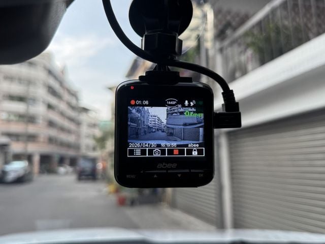 ★年底車2024年領牌~1.0渦輪高規豪華動能版，現省40萬認證車原鈑件，IKEY.LV2.電尾門.盲點.數位儀表板★  第11張相片