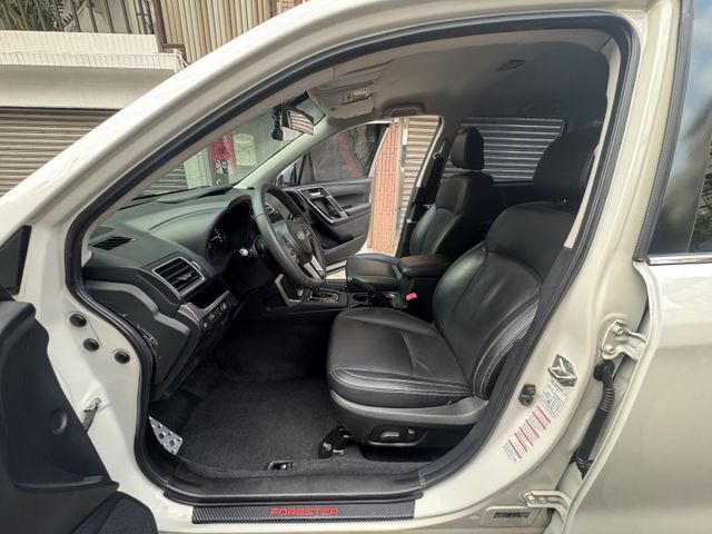 ★行家首選XT渦輪版~240匹馬力.IKEY.4WD.電尾門.換檔撥片.CARPLAY.電動/電熱椅.LED，原鈑件★  第3張相片
