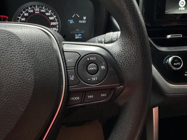 ★僅跑2萬多最美白色系~認證車原鈑件，IKEY.ACC.車道維持.防滑系統.倒車顯影.行車紀錄器，原廠保固中可全貸★  第8張相片