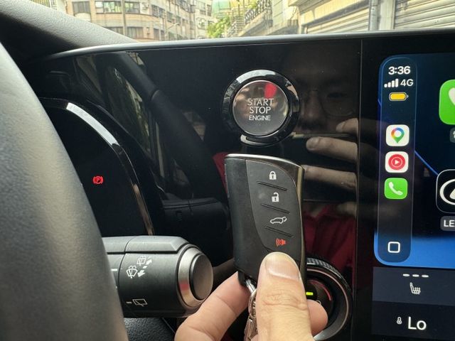 ★高規豪華版+精裝特仕~年底車25年式，環景影像.電尾門.LV2.盲點雙電動椅.LED，原廠保養紀錄，原鈑件原廠保固中★  第17張相片
