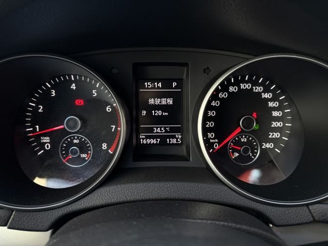 ★1.4渦輪TSI+電子後視鏡/影音全配~認證車，里程保證，導航.倒車顯影.定速.後座出風口，可全額貸款★  第6張相片