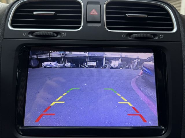 ★1.4渦輪TSI+電子後視鏡/影音全配~認證車，里程保證，導航.倒車顯影.定速.後座出風口，可全額貸款★  第15張相片