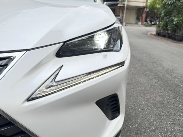 ★年底車21年式高規菁英+版+升級環景影像~僅跑2.7萬，原廠保養紀錄，電尾門.LV2.盲點.CARPLAY.雙電動椅★  第20張相片