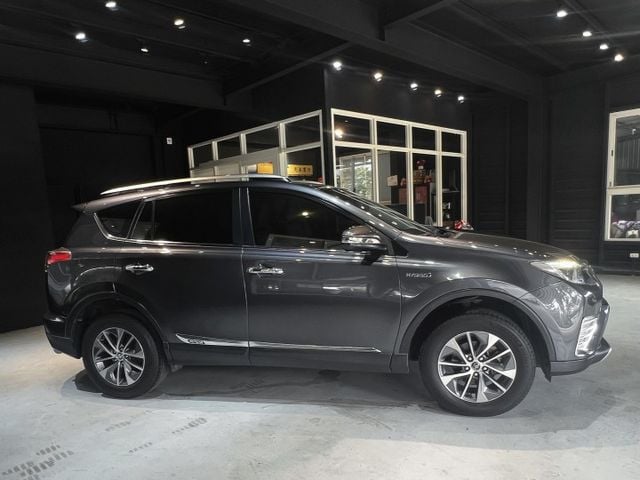 RAV4  第8張相片