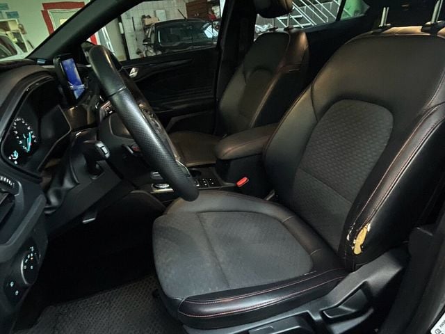 FORD福特 FOCUS ST  第6張相片