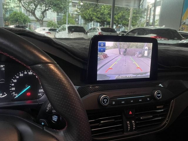 FORD福特 FOCUS ST  第8張相片