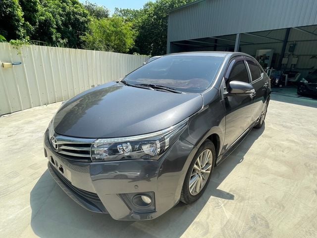 TOYOTA豐田 ALTIS  第1張相片