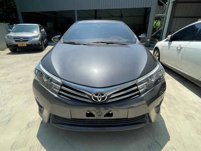 TOYOTA豐田 ALTIS  第2張相片