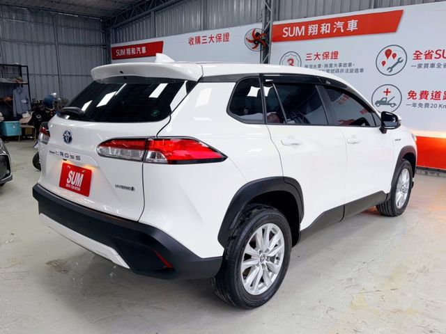 ( 油電 ) 定速/跟車/車道偏移/三畫面倒車顯影/CarPlay/車前雷達/遠燈自動感應/恆溫空調  第14張相片
