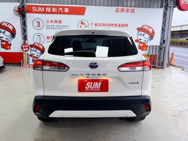 ( 油電 ) 定速/跟車/車道偏移/三畫面倒車顯影/CarPlay/車前雷達/遠燈自動感應/恆溫空調  第15張相片