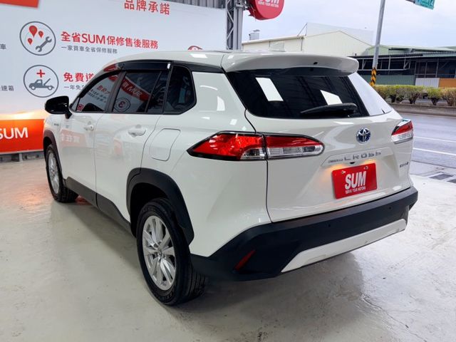 ( 油電 ) 定速/跟車/車道偏移/三畫面倒車顯影/CarPlay/車前雷達/遠燈自動感應/恆溫空調  第16張相片