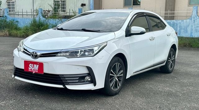 I KEY/ 多功能螢幕 /倒車顯影 /導航系統 /恆溫空調 /定速 /抬頭顯示器  第1張相片